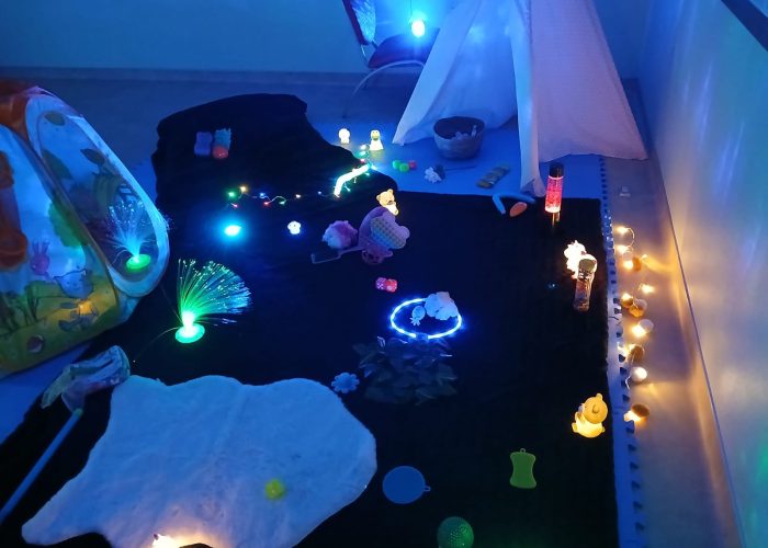 Snoezelen avec L'Ame et l'Autre de Noélie Heinrich. A domicile ou sur Montargis, Amilly, Orléans, 45 77 89 Découverte des 5 sens canalyser les émotions bébés enfants