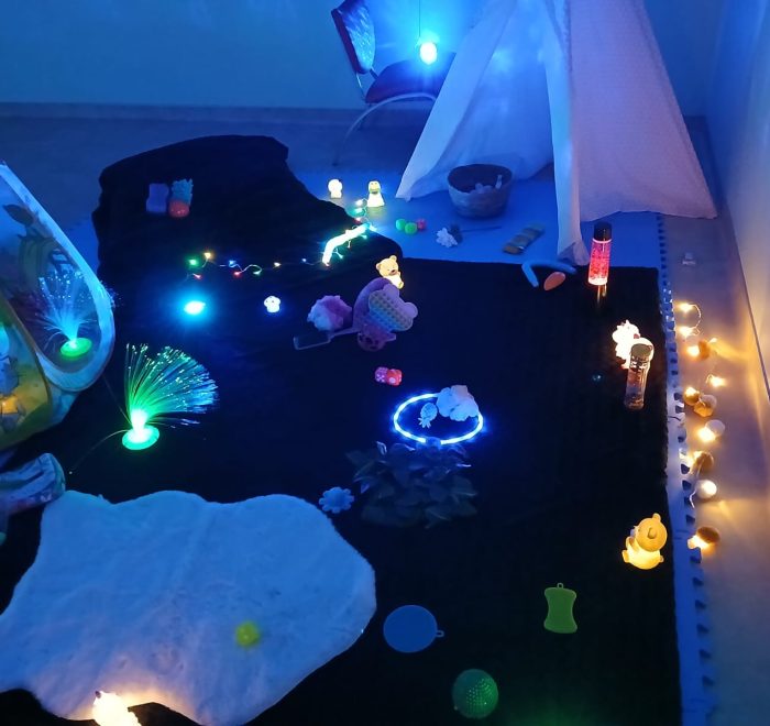 Snoezelen avec L'Ame et l'Autre de Noélie Heinrich. A domicile ou sur Montargis, Amilly, Orléans, 45 77 89 Découverte des 5 sens canalyser les émotions bébés enfants